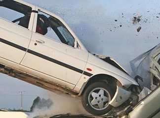 Звуки Аварии машин на дороге: удара автомобиля на дороге