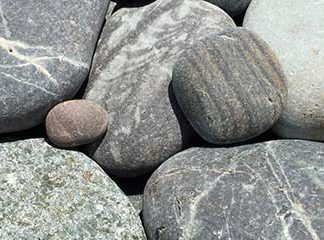 Звуки Камней: падающих, брошенных в воду