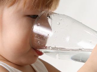 Звуки Воды, чтобы ребенок и взрослый пописал: журчание льющейся воды